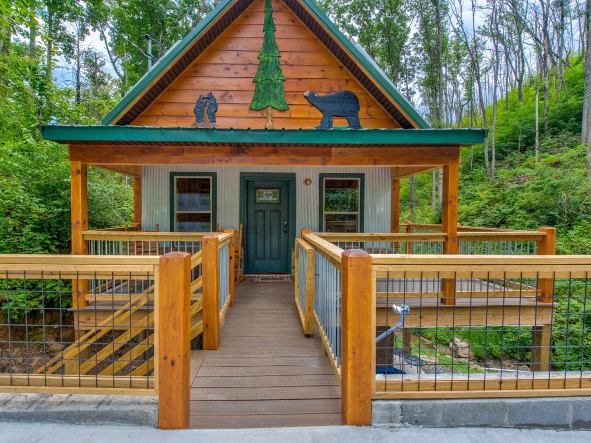 Bearly Hidden Villa Gatlinburg Exterior photo